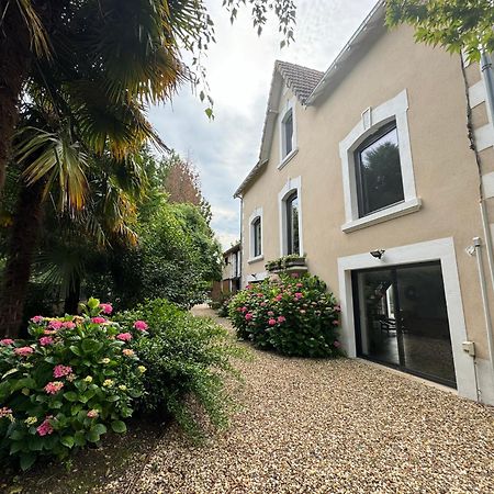 Demeure De Charme Vue Riviere Perigueux Piscine Parking Bed & Breakfast ภายนอก รูปภาพ